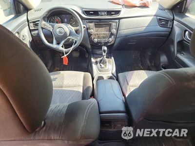 Zdjęcie 8 z 13 samochodu: 2018 NISSAN ROGUE SV VIN:KNMAT2MV8JP504771 - miniatura