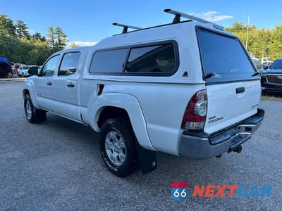 Trzecie zdjęcie samochodu z tyłu: 2015 TOYOTA TACOMA DOUBLE CAB LONG BED VIN:3TMMU4FN3FM079413 - miniatura
