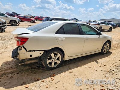 Trzecie zdjęcie samochodu z tyłu: 2014 TOYOTA CAMRY HYBRID SE VIN:4T1BD1FK7EU126265 - miniatura