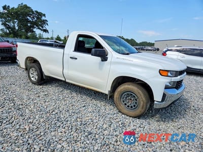 Czwarte zdjęcie samochodu z boku: 2021 CHEVROLET SILVERADO C1500 VIN:3GCNWAEF5MG219559 - miniatura