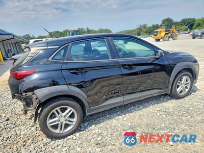 Trzecie zdjęcie samochodu z tyłu: 2020 HYUNDAI KONA SE VIN:KM8K12AA7LU396526 - miniatura