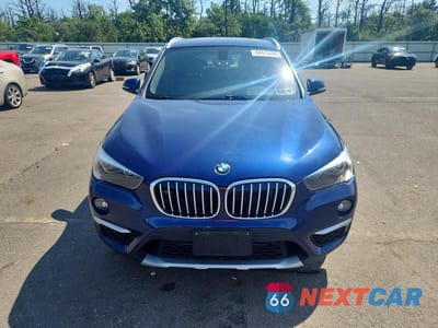 Piąte zdjęcie samochodu w środku: 2018 BMW X1 XDRIVE28I VIN:WBXHT3C37J5L27973 - miniatura