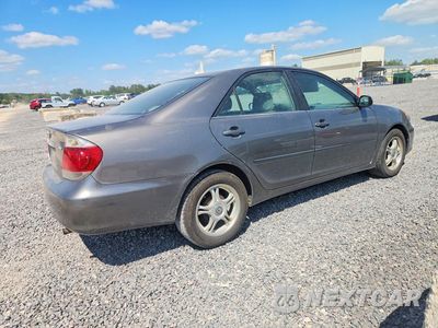 Trzecie zdjęcie samochodu z tyłu: 2006 TOYOTA CAMRY STANDARD VIN:JTDBE32K863064014 - miniatura