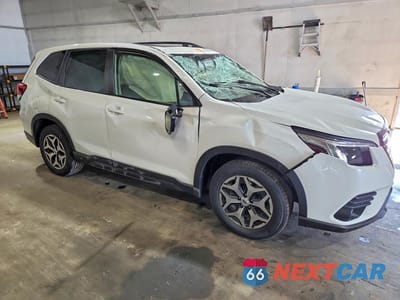 Czwarte zdjęcie samochodu z boku: 2022 SUBARU FORESTER PREMIUM VIN:JF2SKAEC4NH493848 - miniatura