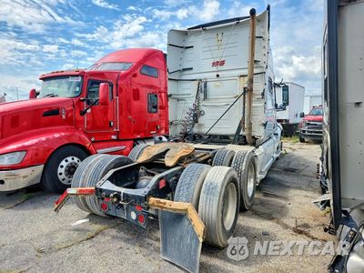 Trzecie zdjęcie samochodu z tyłu: 2020 VOLVO VNL SEMI TRUCK VIN:4V4NC9EH3LN228196 - miniatura