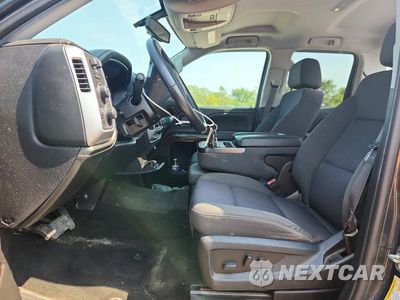 Zdjęcie 7 z 12 samochodu: 2017 GMC SIERRA K1500 SLE VIN:1GTV2MEC5HZ345039 - miniatura