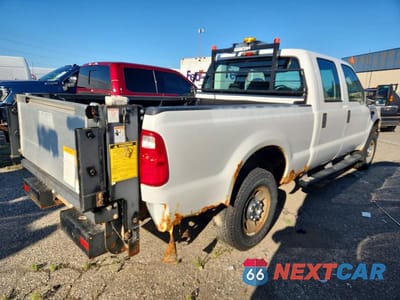 Trzecie zdjęcie samochodu z tyłu: 2010 FORD F250 SUPER DUTY VIN:1FTSW2B5XAEA05867 - miniatura