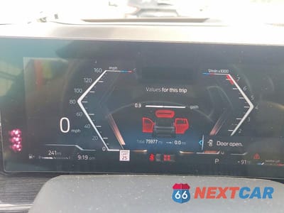 Zdjęcie 9 z 12 samochodu: 2023 BMW X7 XDRIVE40I VIN:5UX23EM04P9R40684 - miniatura