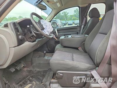 Zdjęcie 7 z 12 samochodu: 2013 CHEVROLET SILVERADO K1500 LS VIN:1GCRKREA2DZ206106 - miniatura