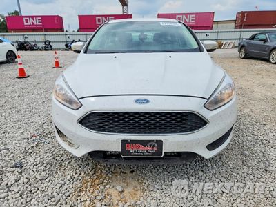 Piąte zdjęcie samochodu w środku: 2017 FORD FOCUS SE VIN:1FADP3K22HL272837 - miniatura