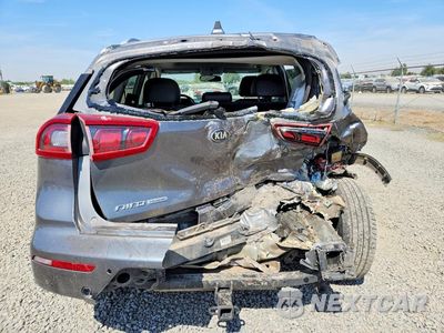 Zdjęcie 6 z 13 samochodu: 2017 KIA NIRO EX TOURING VIN:KNDCE3LC9H5042560 - miniatura