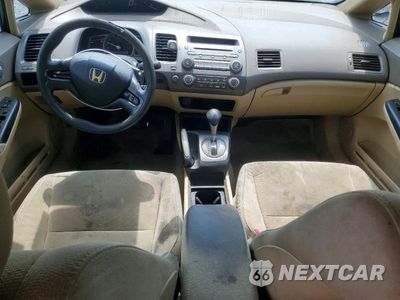 Zdjęcie 8 z 13 samochodu: 2006 HONDA CIVIC LX VIN:1HGFA16556L074362 - miniatura