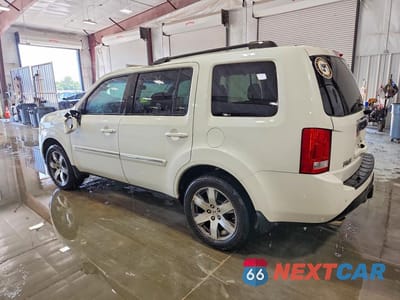 Drugie zdjęcie samochodu z przodu: 2015 HONDA PILOT TOURING VIN:5FNYF4H94FB044203 - miniatura