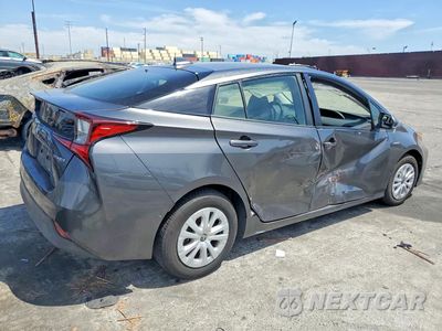 Trzecie zdjęcie samochodu z tyłu: 2021 TOYOTA PRIUS LE VIN:JTDKAMFU9M3132976 - miniatura