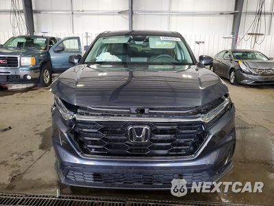 Piąte zdjęcie samochodu w środku: 2026 HONDA CR-V EX VIN:2HKRS4H40TH445653 - miniatura
