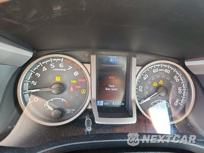Zdjęcie 9 z 12 samochodu: 2018 TOYOTA TACOMA LIMITED VIN:3TMGZ5AN9JM126741 - miniatura