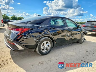 Trzecie zdjęcie samochodu z tyłu: 2026 HYUNDAI ELANTRA SE VIN:KMHLL4DG6TU168706 - miniatura