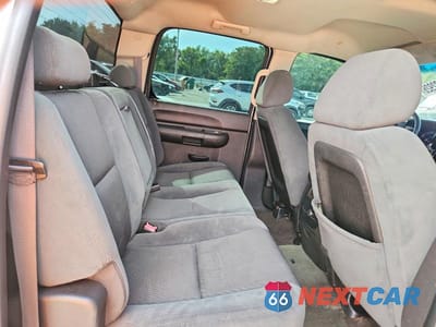 Zdjęcie 10 z 12 samochodu: 2007 CHEVROLET SILVERADO C2500 HEAVY DUTY VIN:1GCHC23667F511273 - miniatura