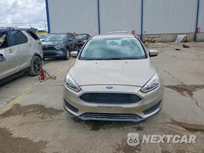 Piąte zdjęcie samochodu w środku: 2018 FORD FOCUS SE VIN:1FADP3F23JL301679 - miniatura