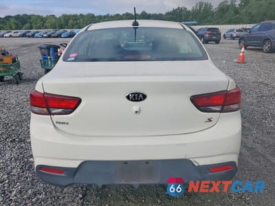 Zdjęcie 6 z 12 samochodu: 2018 KIA RIO S VIN:3KPA24AB1JE050047 - miniatura