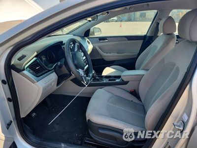 Zdjęcie 7 z 12 samochodu: 2019 HYUNDAI SONATA SE VIN:5NPE24AF3KH799708 - miniatura