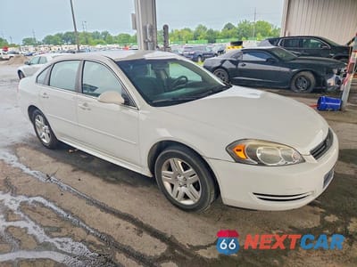 Czwarte zdjęcie samochodu z boku: 2013 CHEVROLET IMPALA LT VIN:2G1WG5E30D1110409 - miniatura