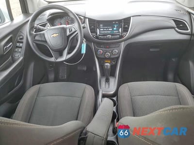 Zdjęcie 8 z 13 samochodu: 2017 CHEVROLET TRAX LS VIN:KL7CJKSBXHB185174 - miniatura