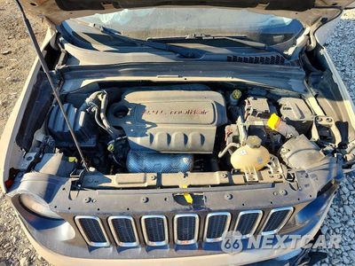 Zdjęcie 11 z 12 samochodu: 2015 JEEP RENEGADE LATITUDE VIN:ZACCJABT4FPC28545 - miniatura