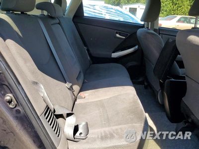 Zdjęcie 11 z 13 samochodu: 2015 TOYOTA PRIUS TWO VIN:JTDKN3DU0F0463810 - miniatura