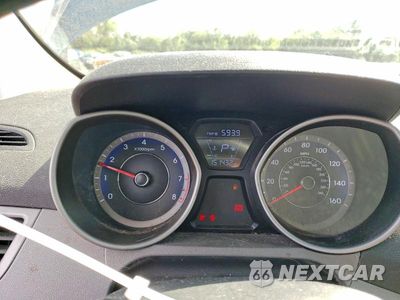 Zdjęcie 9 z 12 samochodu: 2015 HYUNDAI ELANTRA SE VIN:KMHDH4AE9FU248191 - miniatura