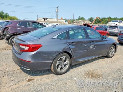 Trzecie zdjęcie samochodu z tyłu: 2018 HONDA ACCORD EX VIN:1HGCV1F42JA056033 - miniatura