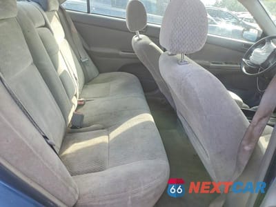 Zdjęcie 10 z 13 samochodu: 2003 TOYOTA CAMRY LE VIN:4T1BE32KX3U749603 - miniatura