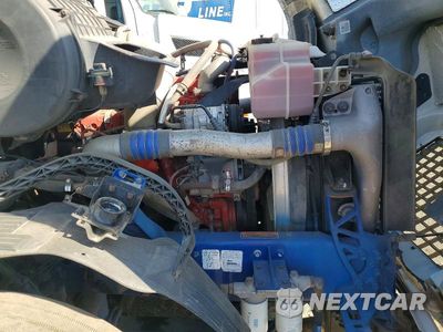 Zdjęcie 11 z 13 samochodu: 2017 VOLVO VNL SEMI TRUCK VIN:4V5N99UG8HN972189 - miniatura