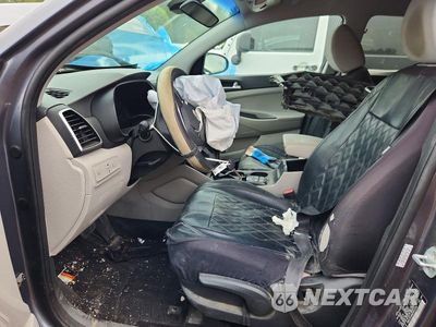 Zdjęcie 7 z 12 samochodu: 2019 HYUNDAI TUCSON SE VIN:KM8J2CA49KU915194 - miniatura