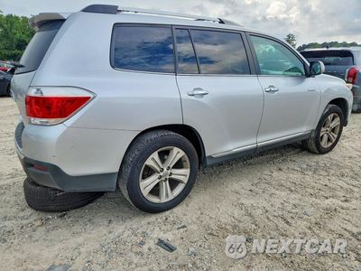 Trzecie zdjęcie samochodu z tyłu: 2013 TOYOTA HIGHLANDER LIMITED VIN:5TDDK3EH3DS237953 - miniatura