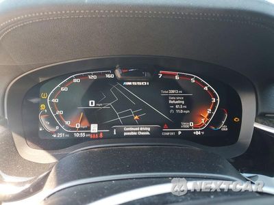 Zdjęcie 9 z 12 samochodu: 2023 BMW M550XI VIN:WBA13BK0XPCN82828 - miniatura