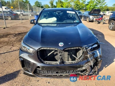 Piąte zdjęcie samochodu w środku: 2023 BMW X5 M VIN:5YMJU0C08P9R25482 - miniatura