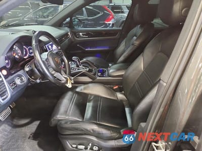 Zdjęcie 7 z 13 samochodu: 2019 PORSCHE CAYENNE S VIN:WP1AB2AY2KDA62492 - miniatura