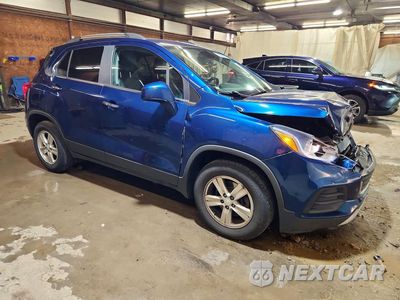 Czwarte zdjęcie samochodu z boku: 2019 CHEVROLET TRAX 1LT VIN:3GNCJLSB6KL294981 - miniatura