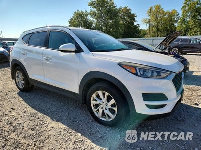 Czwarte zdjęcie samochodu z boku: 2019 HYUNDAI TUCSON VALUE VIN:KM8J3CA47KU863982 - miniatura