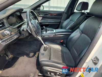 Zdjęcie 7 z 12 samochodu: 2015 BMW 750 LXI VIN:WBAYF8C5XFD655160 - miniatura