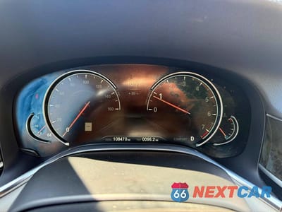 Zdjęcie 8 z 12 samochodu: 2018 BMW 750 XI VIN:WBA7F2C53JB238489 - miniatura