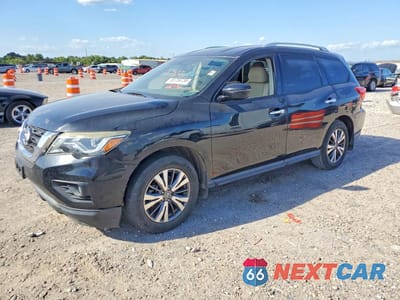 2017 NISSAN PATHFINDER SV 5N1DR2MN3HC609985 - główne zdjęcie licytacji z USA - miniatura