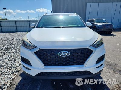 Piąte zdjęcie samochodu w środku: 2020 HYUNDAI TUCSON VALUE VIN:KM8J3CA40LU166333 - miniatura