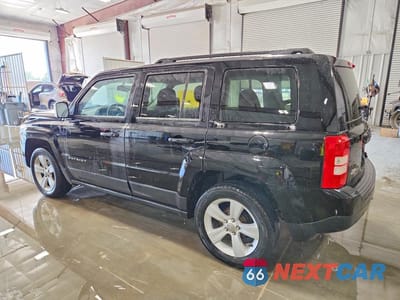 Drugie zdjęcie samochodu z przodu: 2014 JEEP PATRIOT LATITUDE VIN:1C4NJPFA1ED520154 - miniatura