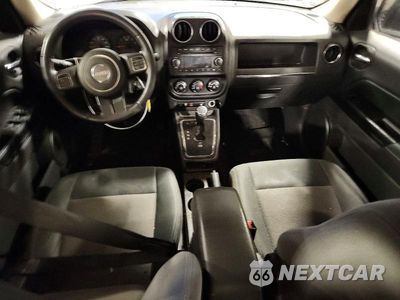 Zdjęcie 8 z 13 samochodu: 2013 JEEP PATRIOT LATITUDE VIN:1C4NJPFAXDD238870 - miniatura