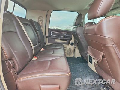 Zdjęcie 10 z 12 samochodu: 2018 RAM 2500 LONGHORN VIN:3C6UR5PL2JG118088 - miniatura