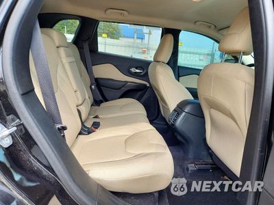Zdjęcie 10 z 12 samochodu: 2015 JEEP CHEROKEE LATITUDE VIN:1C4PJLCBXFW660515 - miniatura