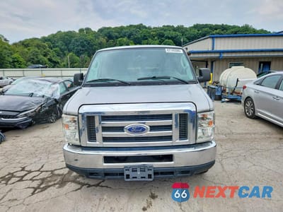 Piąte zdjęcie samochodu w środku: 2013 FORD ECONOLINE E350 SUPER DUTY WAGON VIN:1FBNE3BL8DDB09115 - miniatura