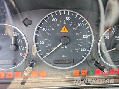 Zdjęcie 9 z 13 samochodu: 2005 MERCEDES-BENZ ML 350 VIN:4JGAB57E05A544671 - miniatura